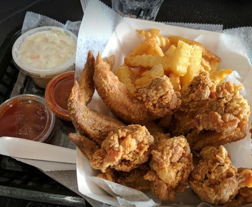best black-owned restaurants in Atlanta, Harold's Chicken & Ice Bar