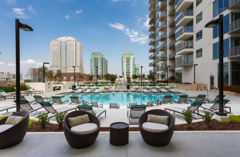 Best Atlanta apartments with pools, Nine15 Midtrown