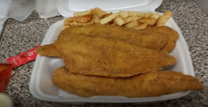 best fried fish in Atlanta at Boston Fish