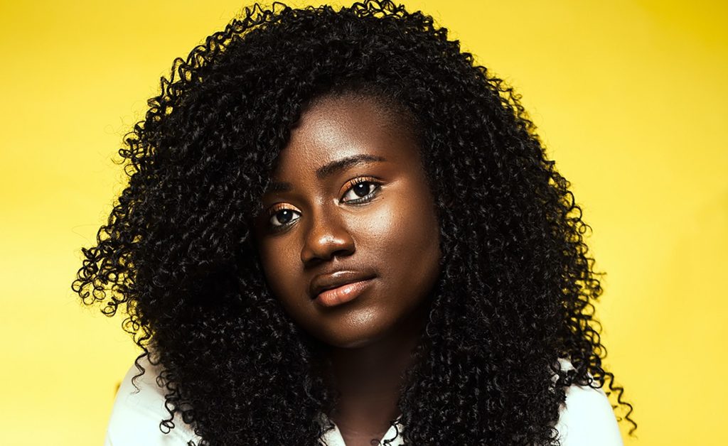 How To Straighten Your Hair With And Without Heat