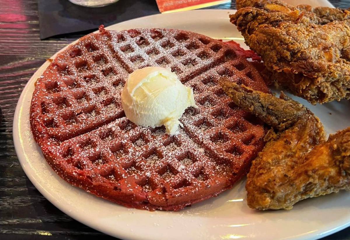 Johnny's Chicken and ?Waffles opening in Midtown Atlanta