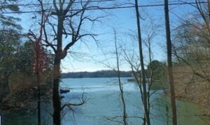 How deep is Lake Lanier in Georgia