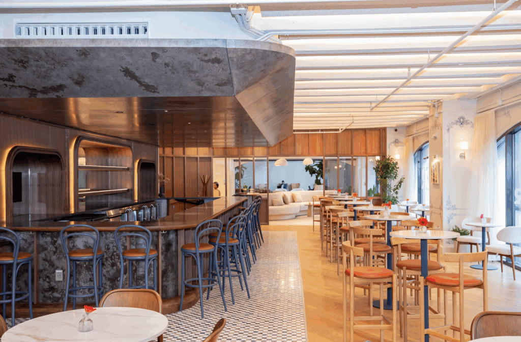 The Peacherie and Brasserie Lundi