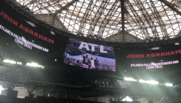 Mercedes Benz Stadium at the Atlanta Falcons game