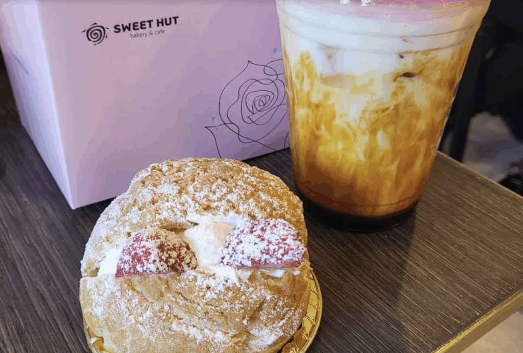 Sweet Hut Bakery & Cafe is the best sweet shop in Atlanta.